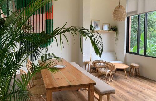 Jakarta Hotel | La Boheme, Rooms and Coffee