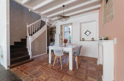 Sanxay House | La Bonbonnière maison de ville 10 personnes