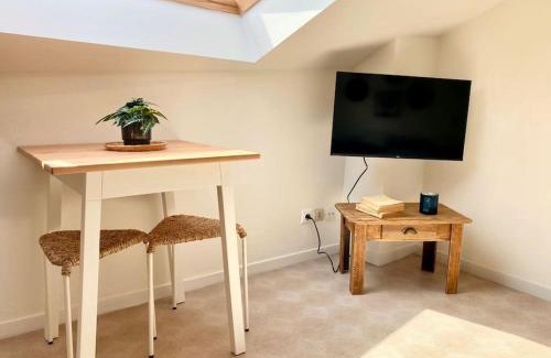 Old Town Apartment | La bonne qui revait d opera