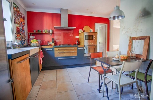 La Ciotat Ski Chalet | La Briandière. Air con, pool, garden, internet.