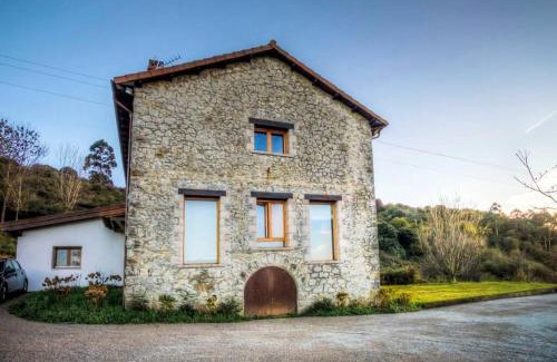 Liano Villa | La Cabaña de Carmen, entre Santander y Cabárceno.