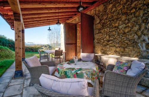 Liano Villa | La Cabaña de Carmen, entre Santander y Cabárceno.