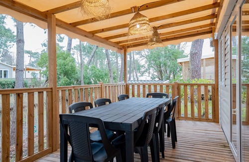 Lege-Cap-Ferret RV Rental | La Cabane in Cap-Ferret - 3-Bedroom Mobile Home with Terrace and Pool
