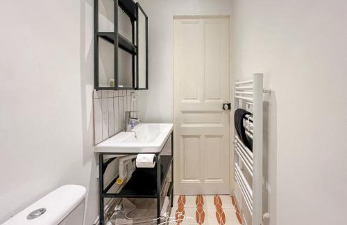 Le Mourillon Apartment | La Calade du Mourillon - Rue Lamalgue - 200 metres des plages - 4 couchages - Wifi