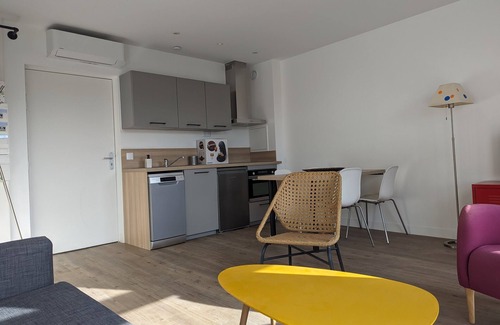 Malakoff Apartment | La campagne à Paris : Bright new apartment in a green setting