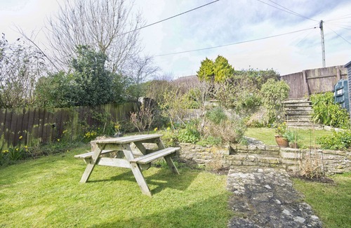 West Lulworth House | La Carabela Nr Lulworth Cove & Durdle Door