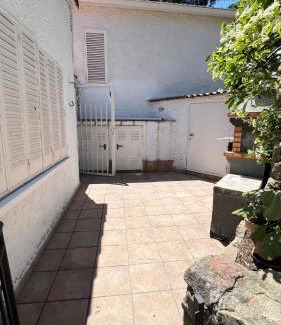 San Martin de Valdeiglesias House | La Casita de Noe con vista al Pantano de San Juan