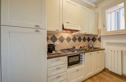 Padenghe sul Garda Apartment | La Casa Accanto With Shared Pool