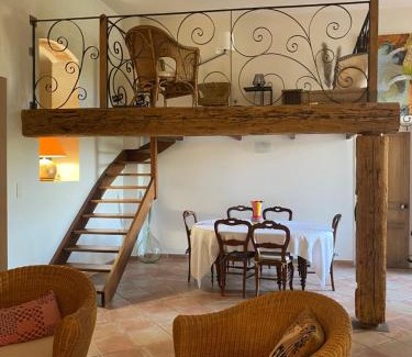 Cotignac Apartment | La casa Bea