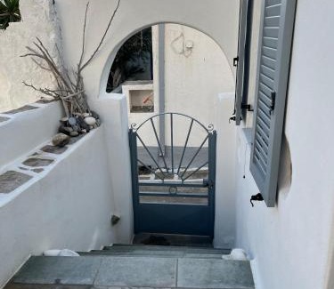 Vivlos Villa | La Casa Bianca Naxos