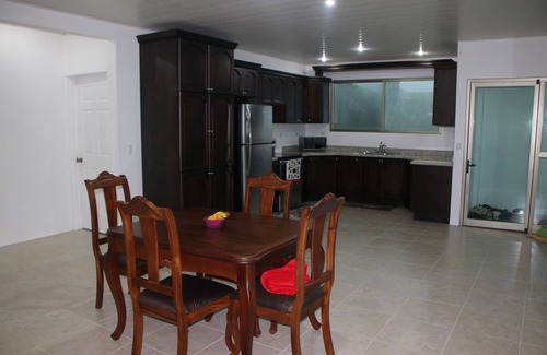 Cajon Condo | La Casa Blanca de Grecia