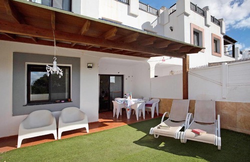 Geafond House | La Casa Blanca