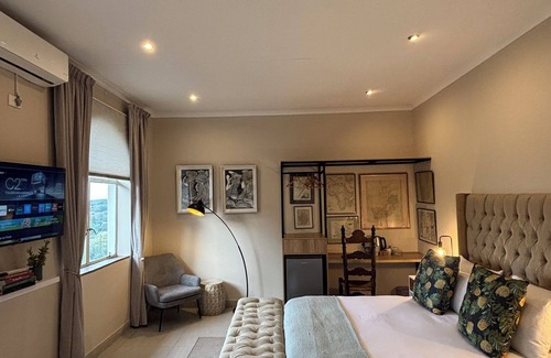 Greater Johannesburg Metropolitan Area House | La Casa Blanca