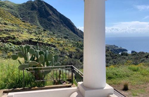 Lipari Villa | La casa blu exclusive