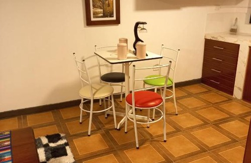 Banos de Agua Santa Apartment | La Casa de Almicar