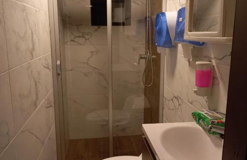 Banos de Agua Santa Apartment | La Casa de Almicar