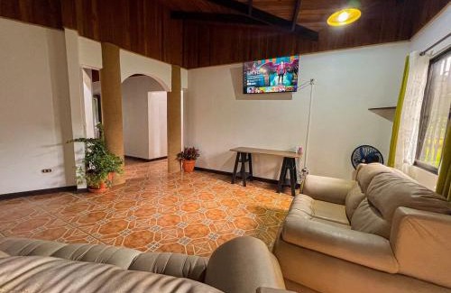 Puerto Jimenez House | La Casa de Piedra