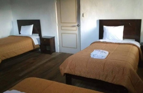 Urubamba Hotel | La Casa de Piedra Ecolodge