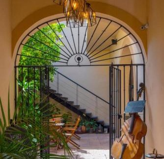 Downtown Queretaro Bed & Breakfast | La Casa del Naranjo Hotel Boutique
