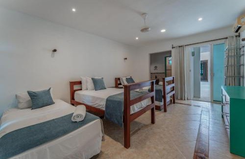 Chicxulub Puerto House | La Casa Del Velero, Beachfront