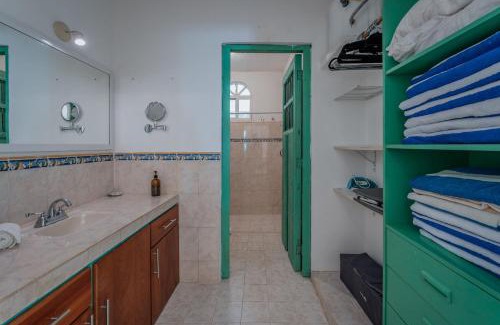 Chicxulub Puerto House | La Casa Del Velero, Beachfront