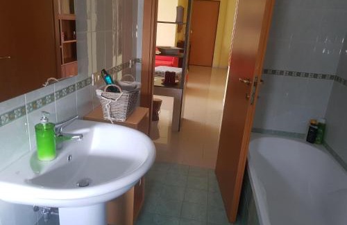Sammichele di Bari House | "La casa di Mariagrazia" rooms con cucina condivisa e terrazza