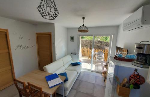 Greoux-les-Bains House | La casa Elisa Gîte T2 indépendant