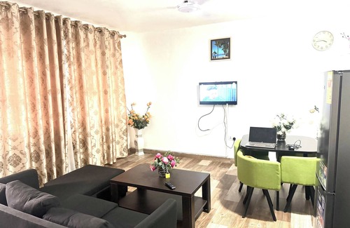 Accra Apartment | La Casa Maite