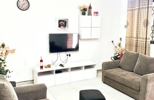 Accra Apartment | La Casa Maite
