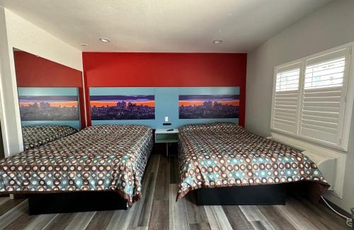 Sun Valley Hotel | La Casa Motel, Los Angeles - Burbank Airport