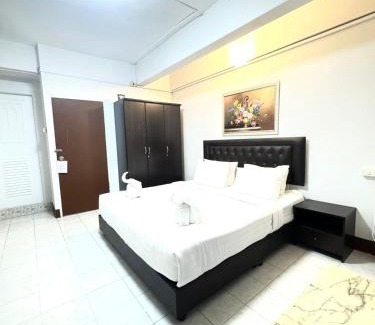 Patong Hotel | La Casa Residencies