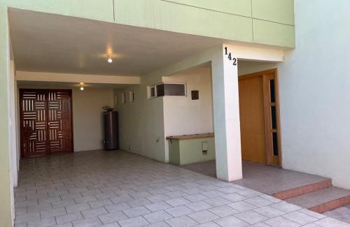 Valle Dorado Apartment | La Casa Verde , bonita, cómoda y céntrica
