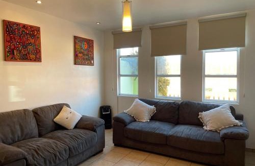 Valle Dorado Apartment | La Casa Verde , bonita, cómoda y céntrica