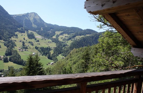 Abondance Bed & Breakfast | La Case