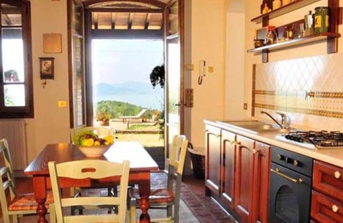 Monte del Lago Villa | La Casella exclusive villa