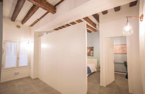 Castello Apartment | La Casetta di Foscolo by Venicevillas