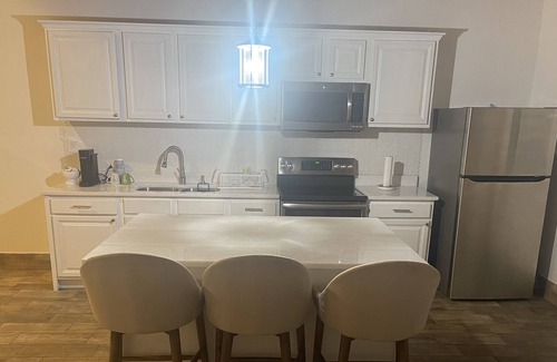 Elmo House | La Casita Blanca in Rockwall, TX