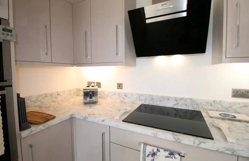 Frinton-on-Sea House | La Casita- Modern 3/4 Bed house - close to Frinton beach and shops