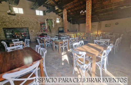 Villena House | La Catrina