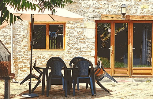 Saint-Just-Luzac House | La Cave. 3 bedroom house