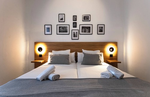San Vicente House | La Central Sevilla
