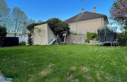 Tremblay-en-France House | La Chaleureuse - Proche Cdg, Parc des Expositions, Disney, Astérix, Paris