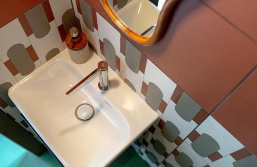 Le Mourillon Apartment | La Chambre 608 - studio cosy centre ville proche port embarcadère