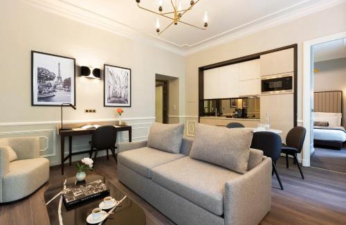 Chaillot Hotel | La Clef Tour Eiffel Paris by The Crest Collection