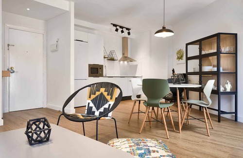 San Roque Apartment | La Combinación de Comodidad y Diseño Contemporáneo en el Centro de Sevilla
