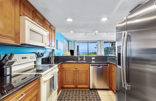 Belleair Beach Condo | La Concha 1 | Beachfront Vacation Rental with Pool
