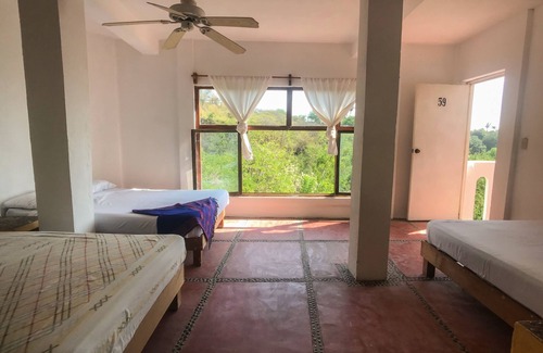 Bacocho Hotel | La Coral Beach House