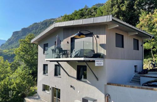 Brides-les-Bains Apartment | La Corniche