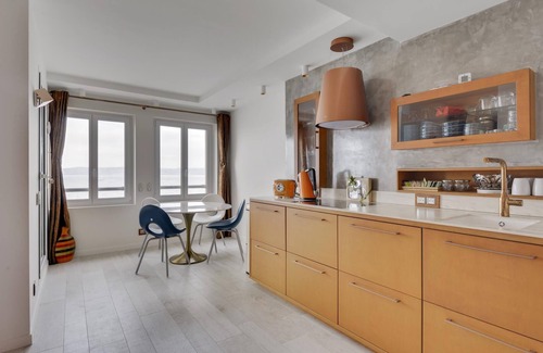 Le Pharo Apartment | 'La Corniche' Superb apt with terrace by Weekome