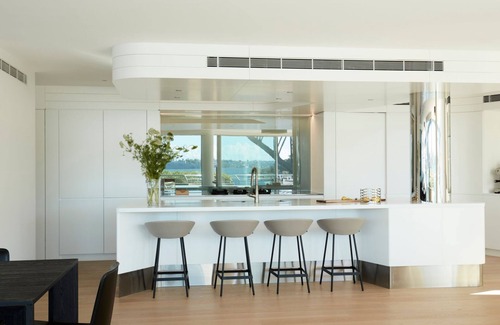 McMahons Point Apartment | La Corniche, what a stunning harbour view